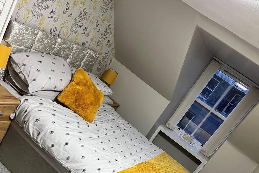 Harris Apartment Montrose Bagian luar foto